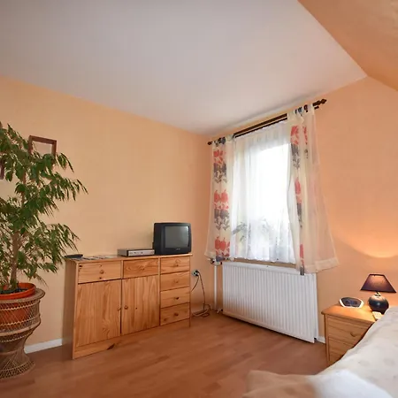 Cosy In With Garden Holiday home